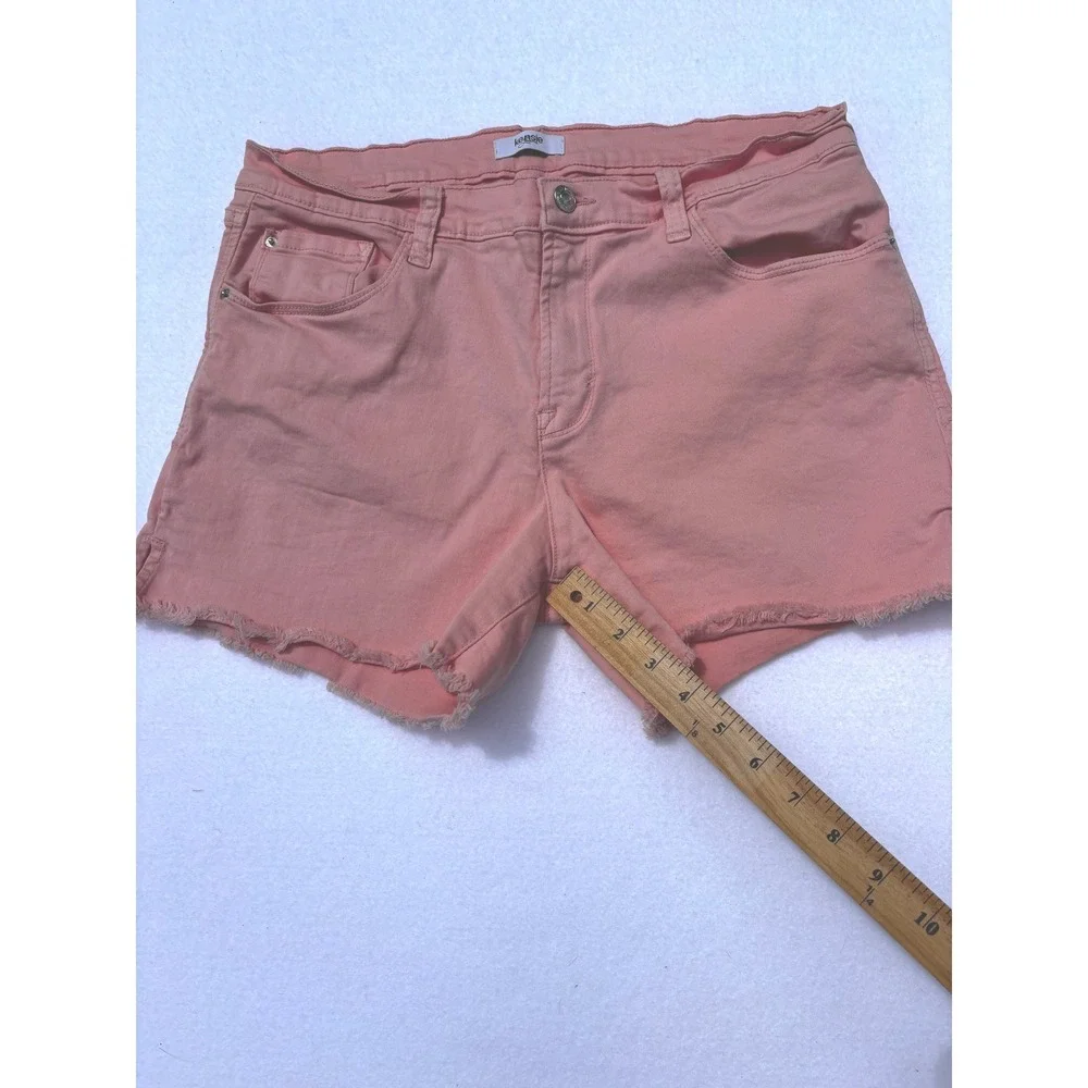 Kensie Jeans Pink Denim Cut Off Shorts Size 10/30 Frayed Hem Stretch‎ Salmon